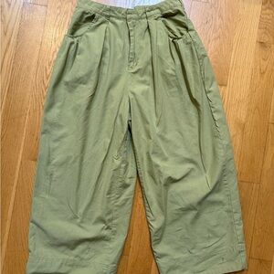 MNK Women’s Light Green Pants size 10